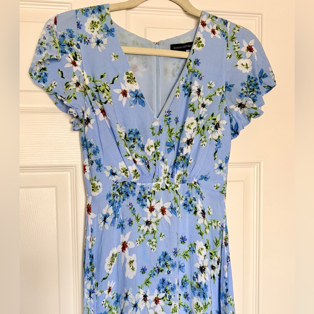 Banana Republic Light Blue Floral Maxi Dress — Size 0 - Picture 2 of 9